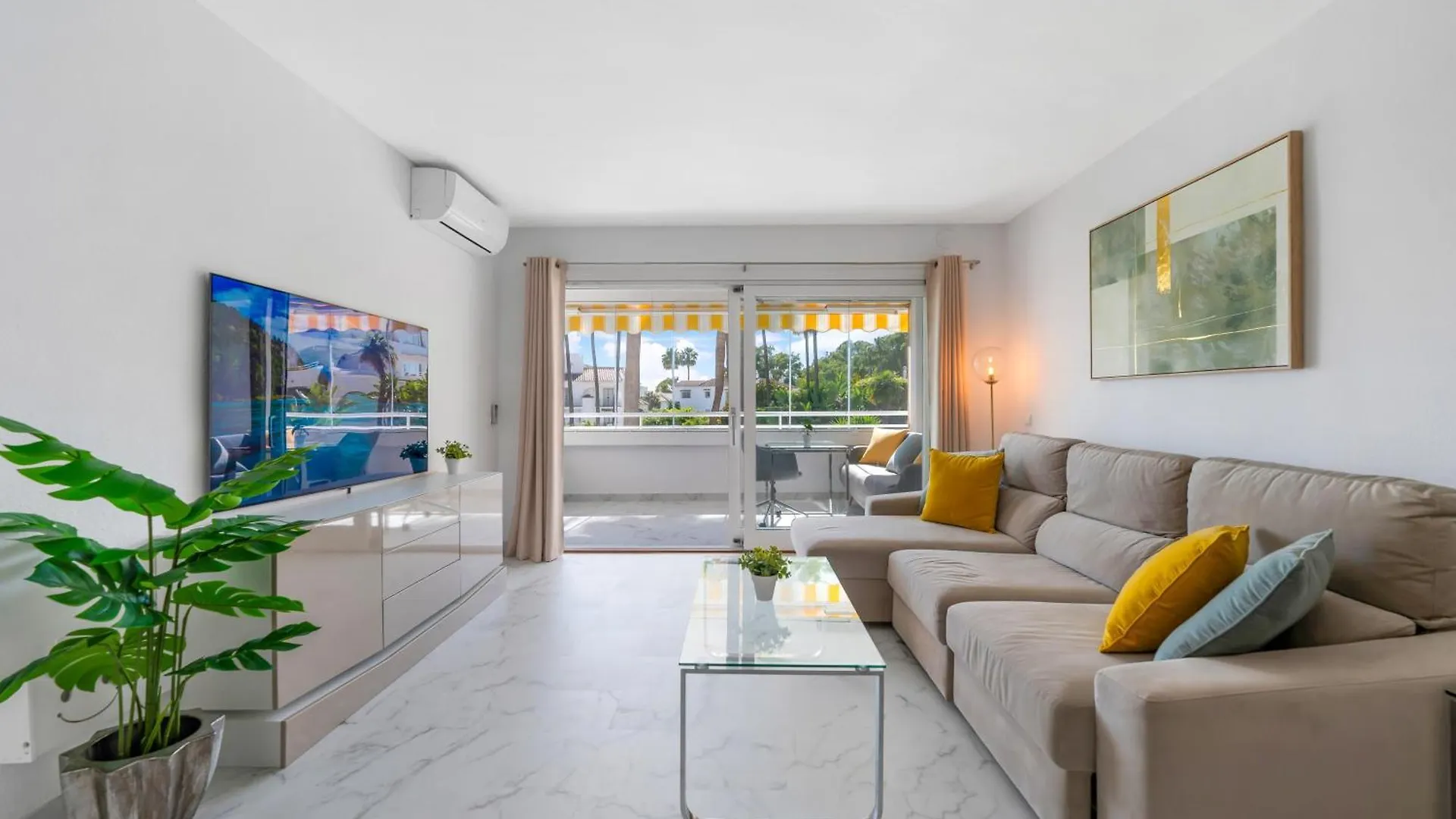 Sea View Nordic Royal Club Apartment Estepona