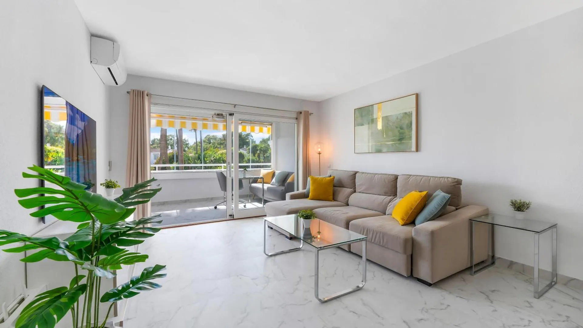 Sea View Nordic Royal Club Apartment Estepona