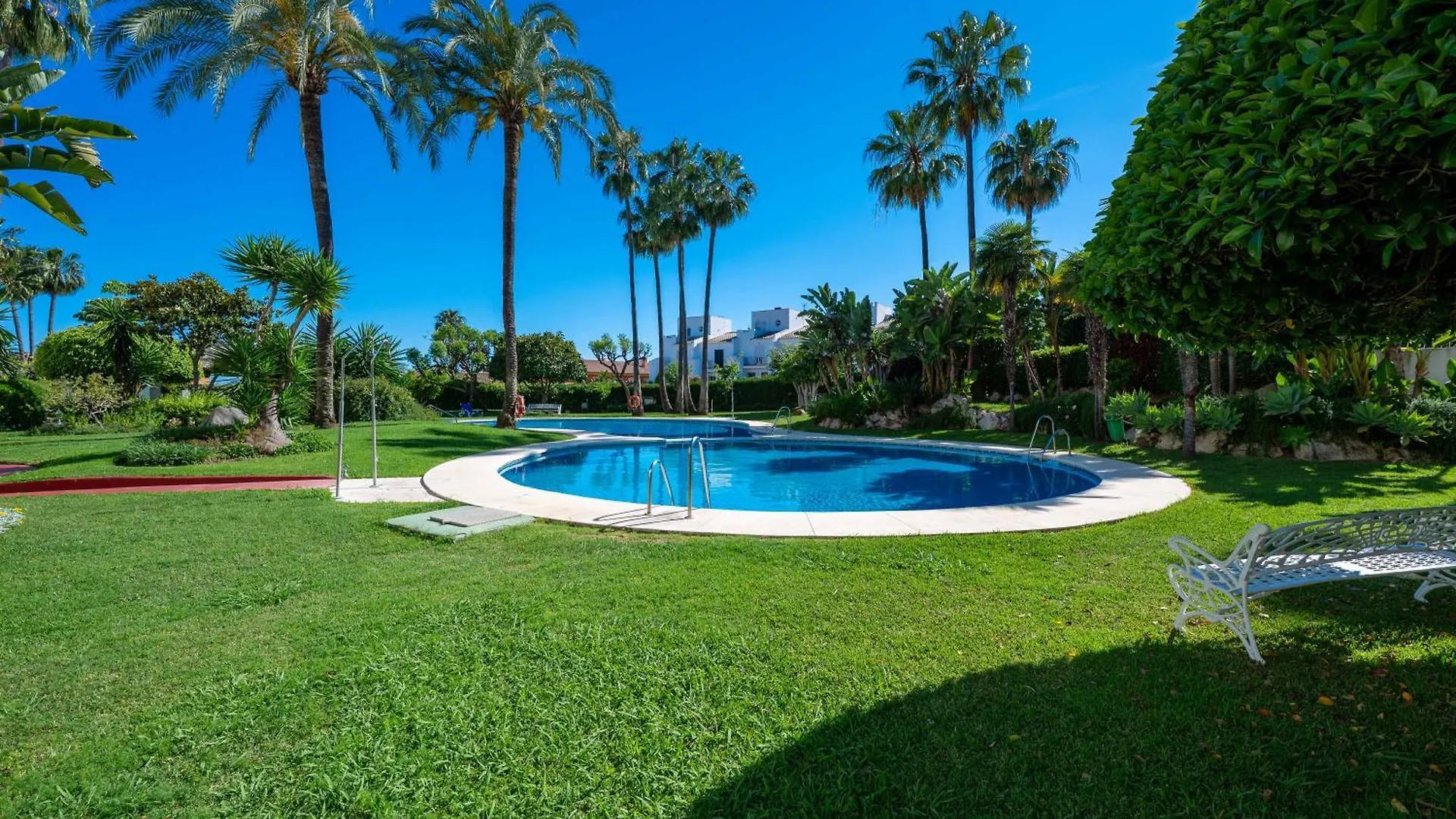 Sea View Nordic Royal Club Apartment Estepona
