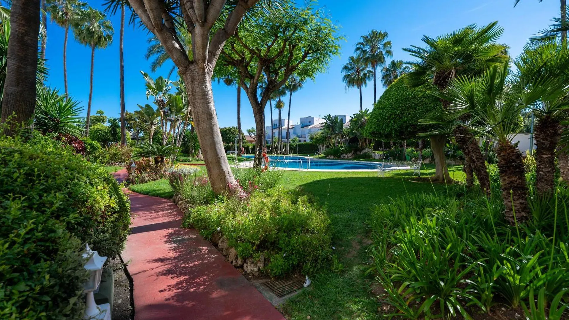 Sea View Nordic Royal Club Apartment Estepona