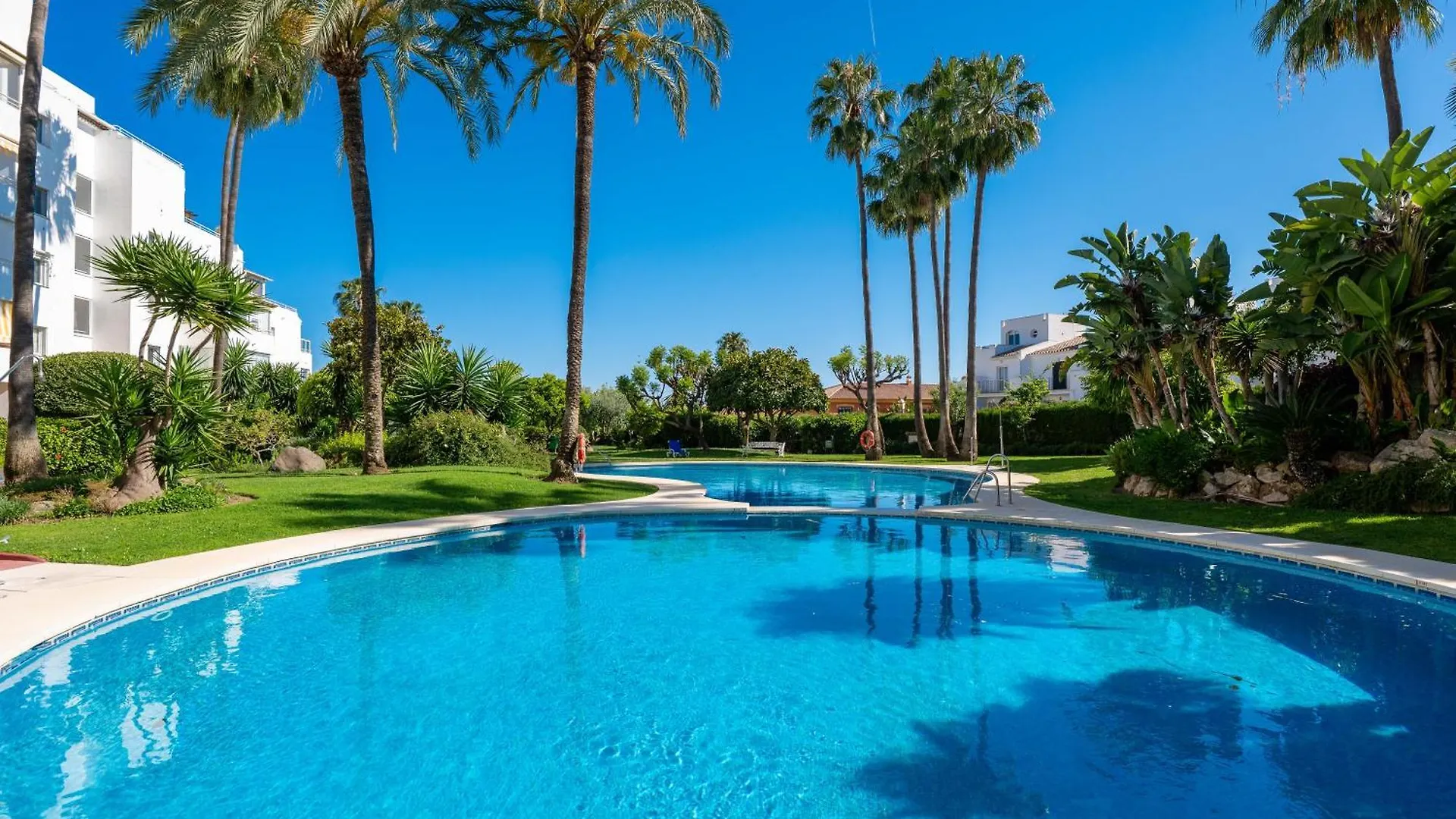 Sea View Nordic Royal Club Apartment Estepona